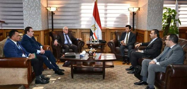 وزير الرياضة ومحافظ بورسعيد يتفقا على البدء في أعمال إنشاء استاد المصري